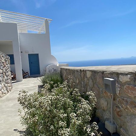 Ena Suites Santorini Pyrgos Kallistis Exterior foto
