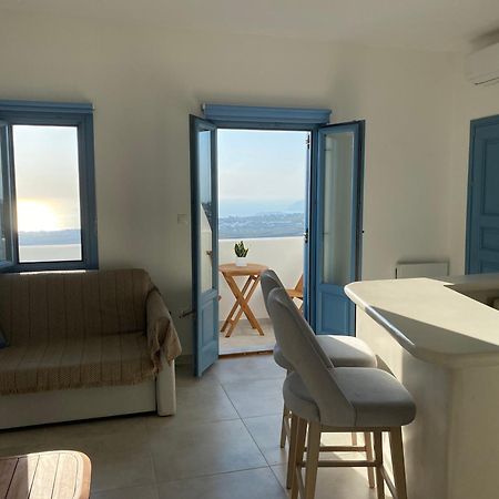 Ena Suites Santorini Pyrgos Kallistis Exterior foto