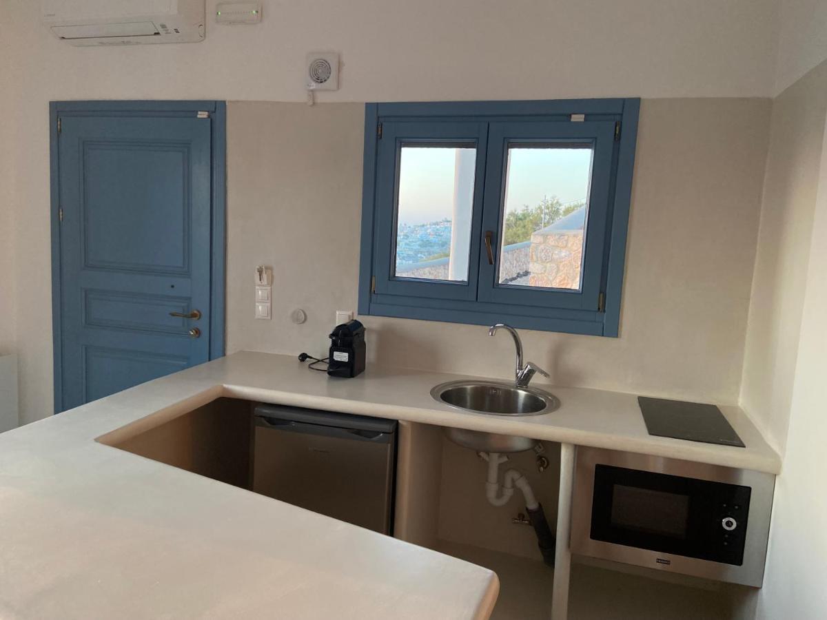 Ena Suites Santorini Pyrgos Kallistis Exterior foto